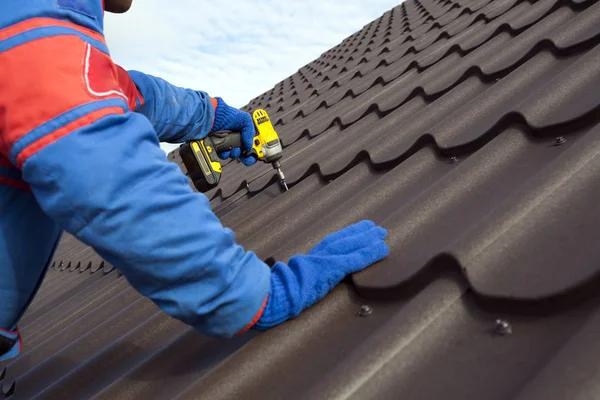 Efficient Roofing Installation Services in Lansing